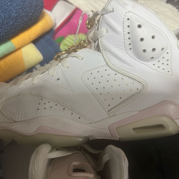 Nike air Jordan 6 retro mid women’s (size 10) - Picture 4 of 6